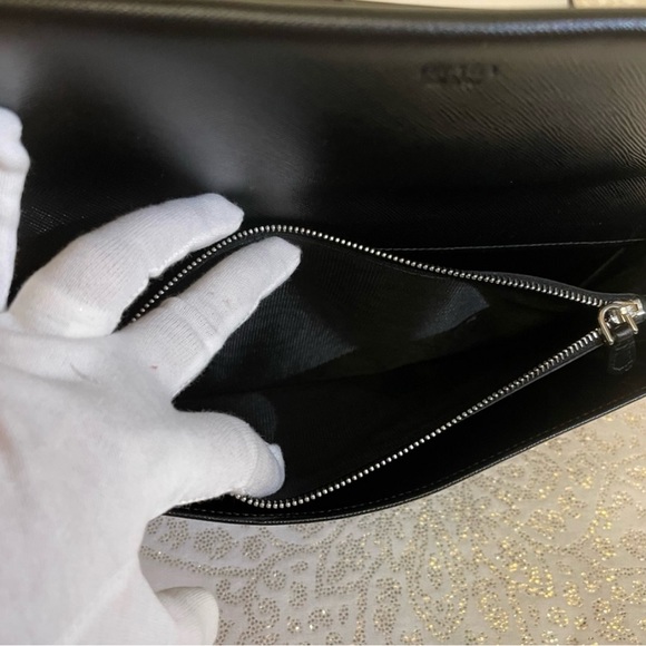 Prada Saffiano Leather Clutch / Travel Document
Holder - Picture 7 of 9